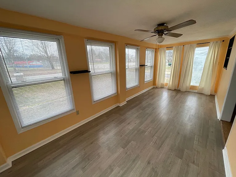 2029 McClung Ave — Photo 7