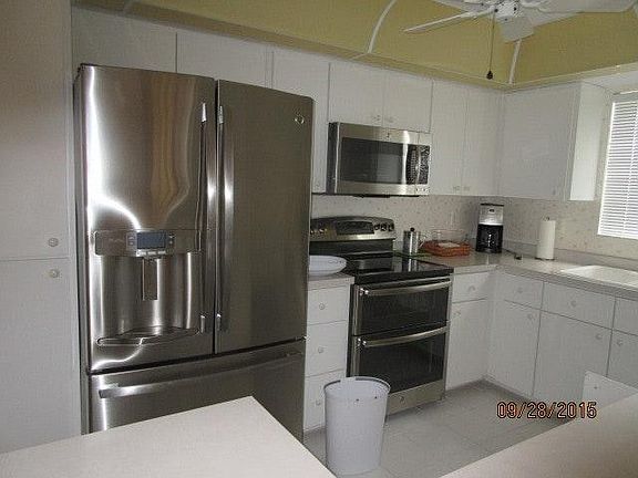 4th image of 130 Breakers Ct #2