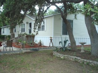 135 Paloverde Rd, Leakey, TX 78873