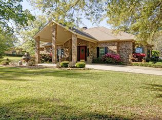 601 E Tuttle Rd, White Oak, TX 75693