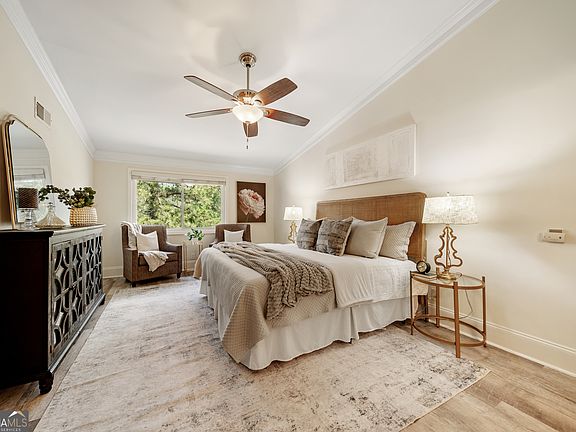 2nd image of 210 Colony Ridge Dr