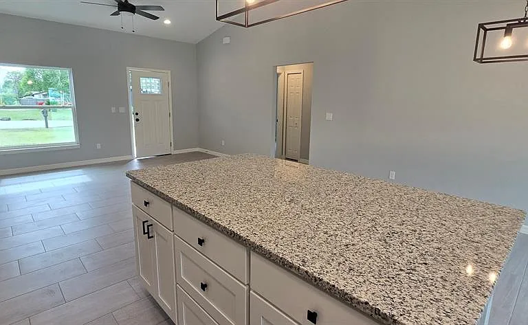5545 SE 70th Ave — Photo 10