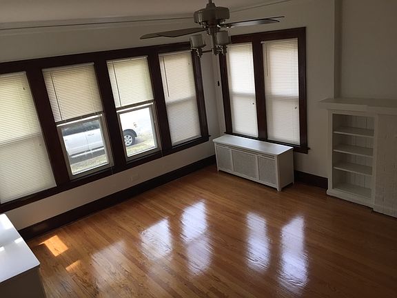 3rd image of 5631 N Kimball Ave