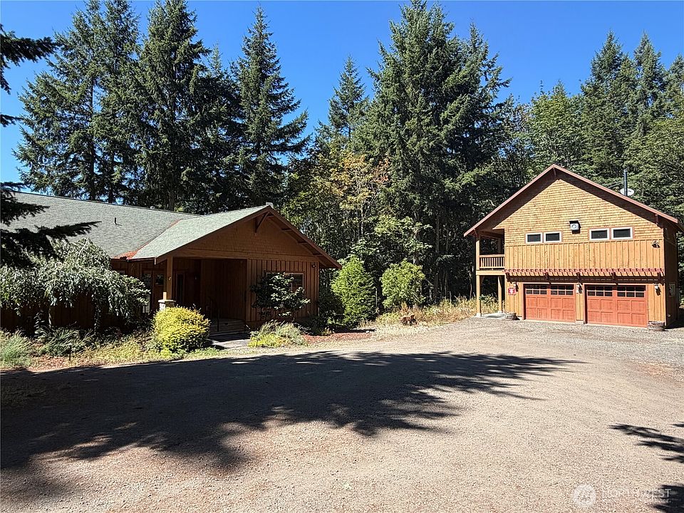 1st image of 1505 Center Road