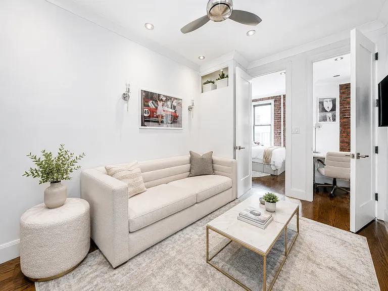 106 W 13th St #19 — Photo 1