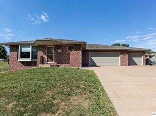 9046 N Badger Rd, East Dubuque, IL 61025