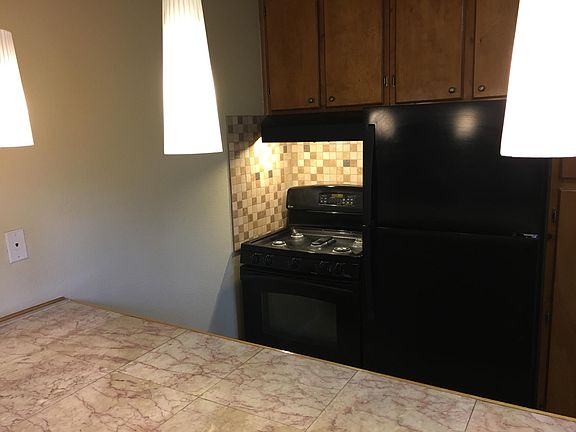 New stove and new refrigerator