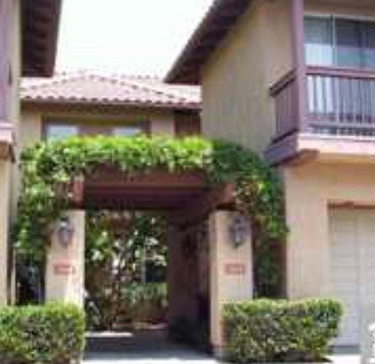 Exterior entry area