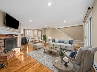 40 Megansett Dr UNIT 3, Plymouth, MA 02360