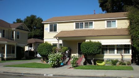 897 N. Gordon