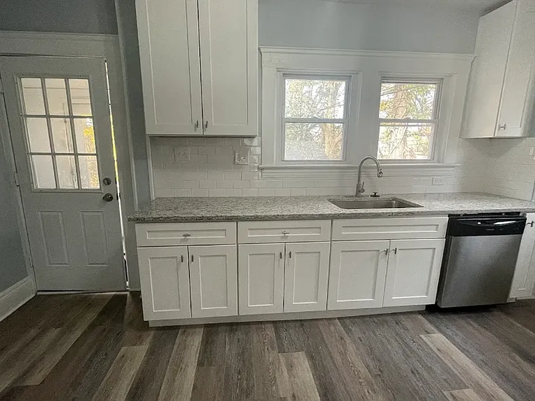 3235 Oak Rd — Photo 5