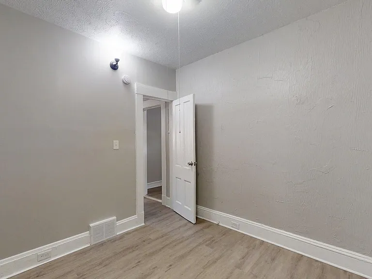 8111 Madison Ave — Photo 21