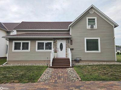 809 N Clark St, Carroll, IA, 51401