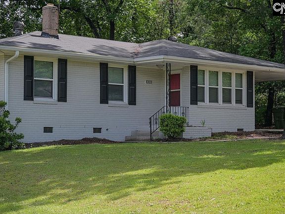 3rd image of 1001 Summerland Dr