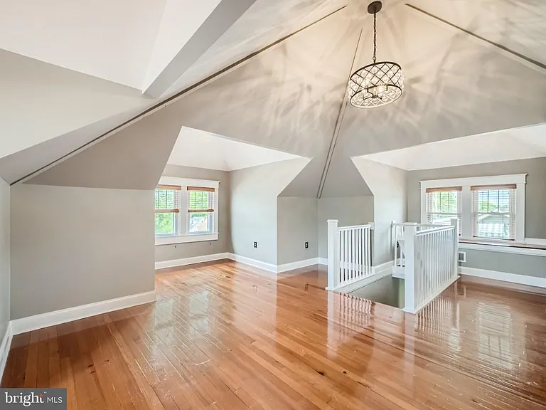3201 E Joppa Rd — Photo 21
