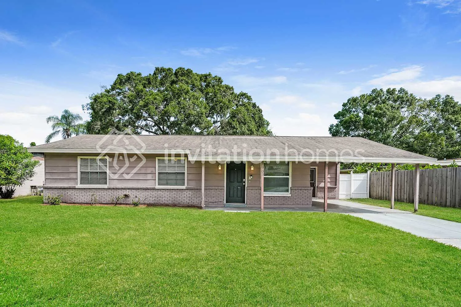 703 Leisure Ave Tampa, FL 33613 — Photo 1