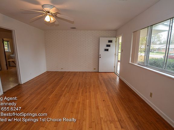 5th image of 114 Camellia St