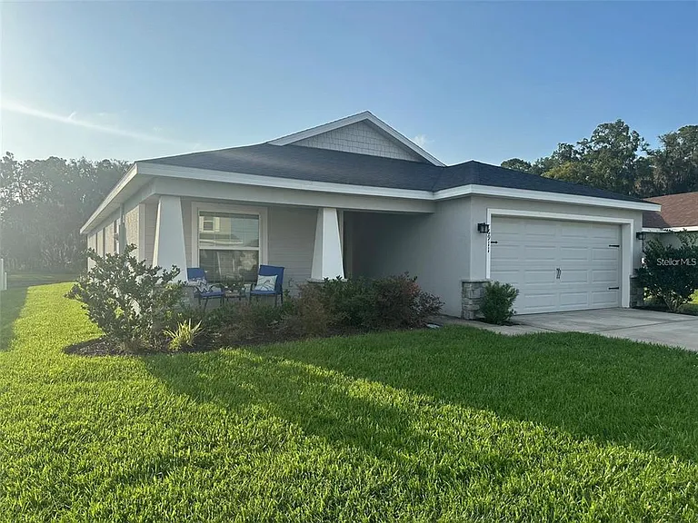 6911 Gideon Cir — Photo 1