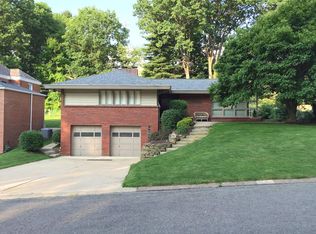 4263 Colonial Park Dr, Pittsburgh, PA 15227