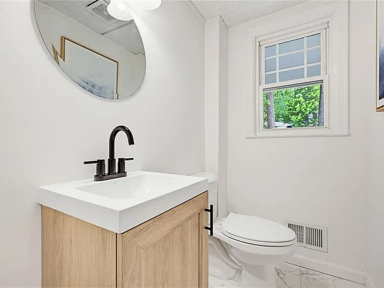 445 Forest Hills Dr — Photo 15