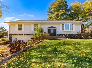 101 N Oregon Ave, Morton, IL 61550