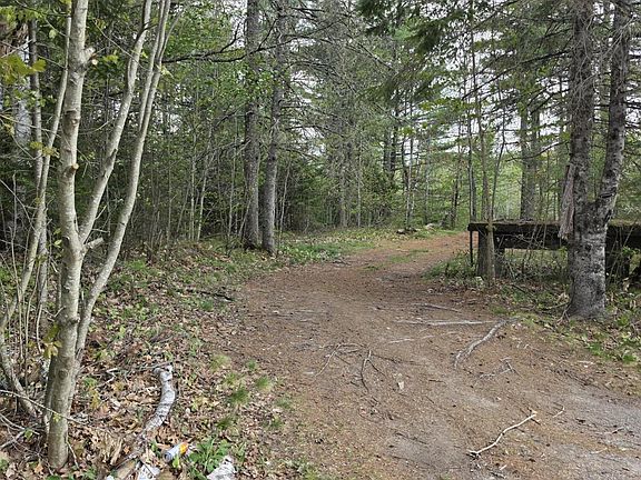 3rd image of 1452 Ridge Road