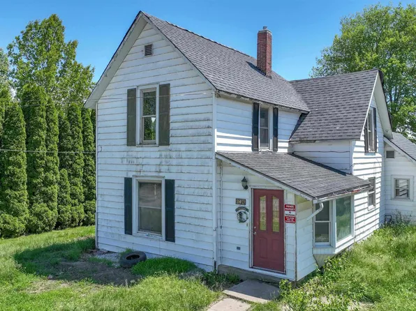 240 E South St, Yeoman, IN 47997