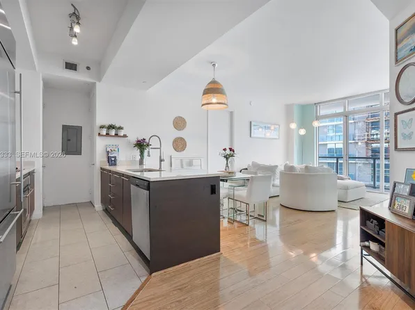 55 SE 6th St APT 4305, Miami, FL 33131