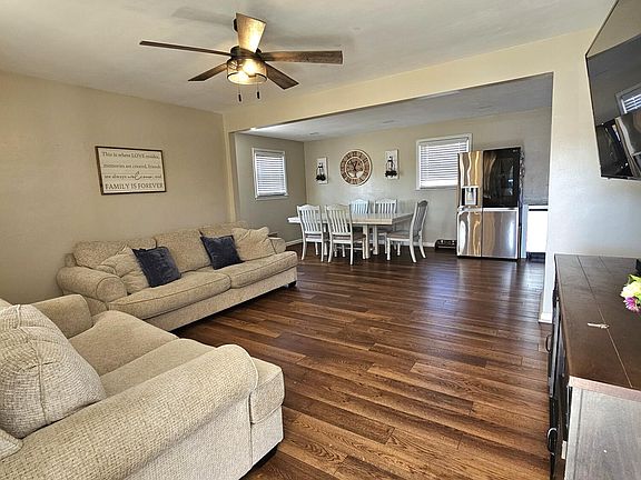 5th image of 241 Lynn Haven Cir
