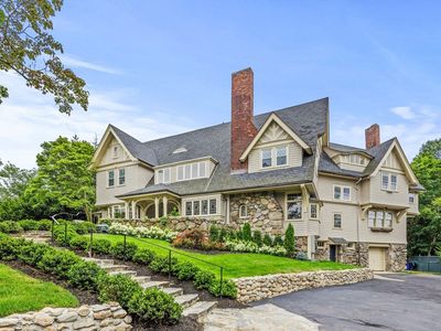 476 Heath St, Brookline, MA, 02467