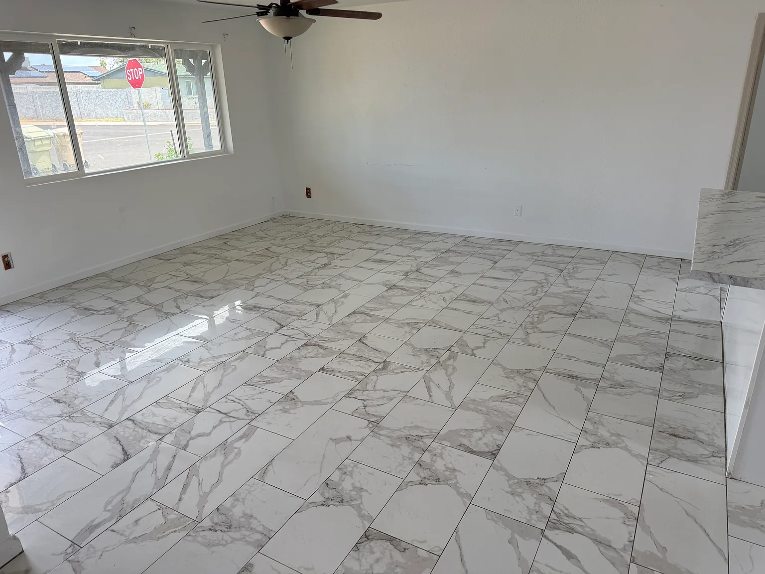 3 bed, 1216 sqft, $2,000 — Photo 3