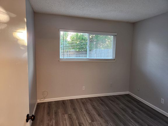 5th image of 6621 Hillsdale Blvd #6621