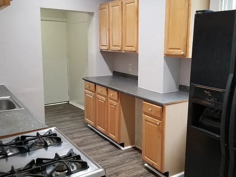 2360 Pittock St — Photo 2