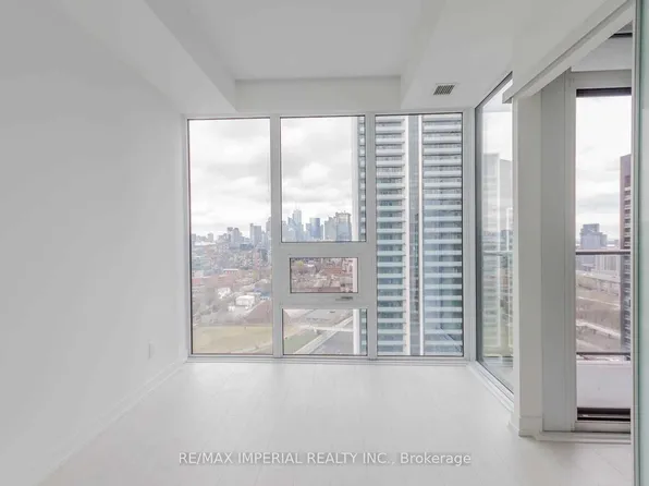 19 Western Battery Rd #2001, Toronto, ON M6K 3N9