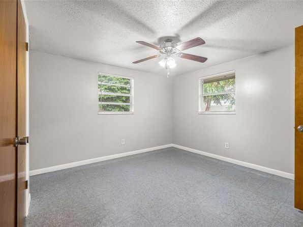 tampa-florida-82040831 picture