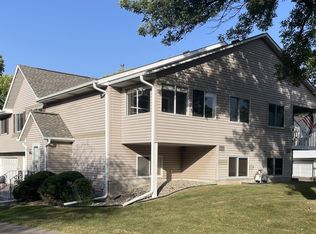 3665 Gershwin Ln N, Oakdale, MN 55128