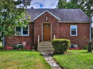 79 Lexington Ave, Dumont, NJ 07628