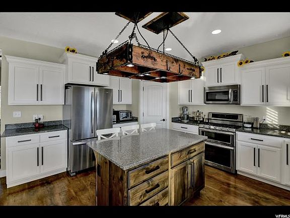 2nd image of 136 W Parkside Dr #108
