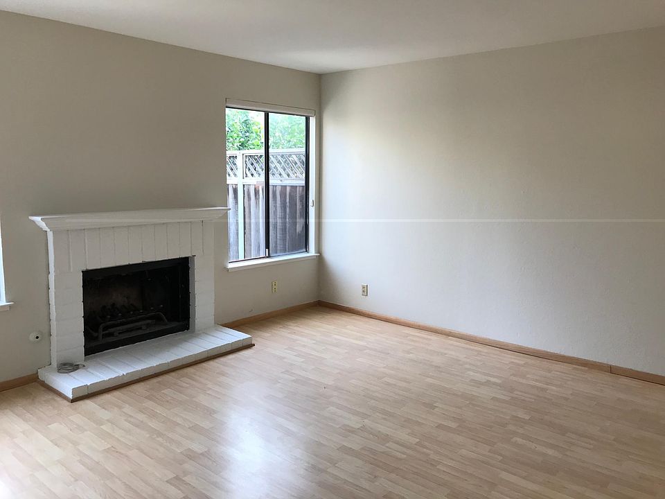 1st image of 6577 American Ct