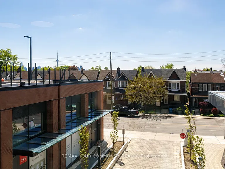 858 Dupont St #823 — Photo 26