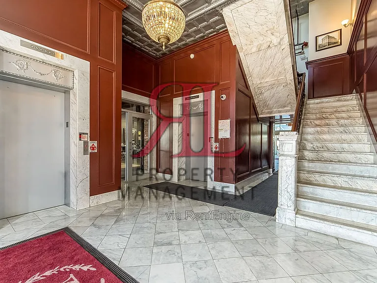 150 E Main St #504 — Photo 3