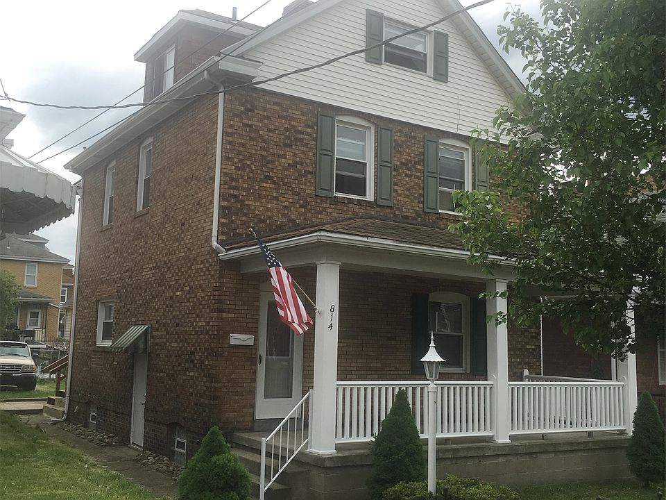 Front View of Home
