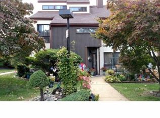 5027 S Convent Ln APT A, Philadelphia, PA 19114