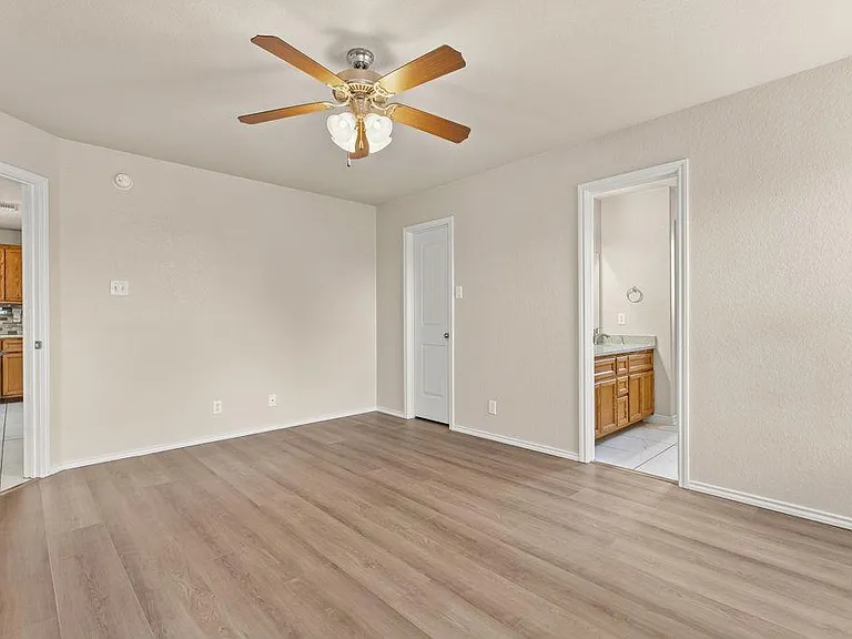 4703 Stonehaven Dr — Photo 21