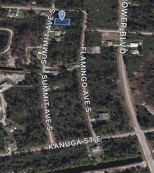 2nd image of 609 W Summit Ave S