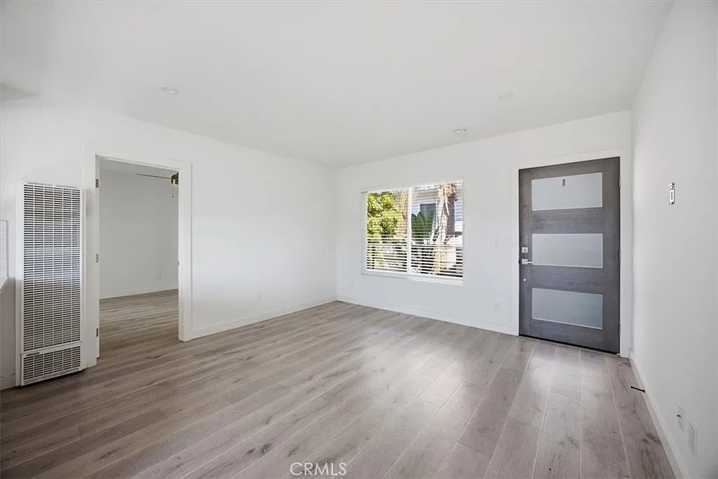 2 bed, 792 sqft, $4,050 — Photo 4