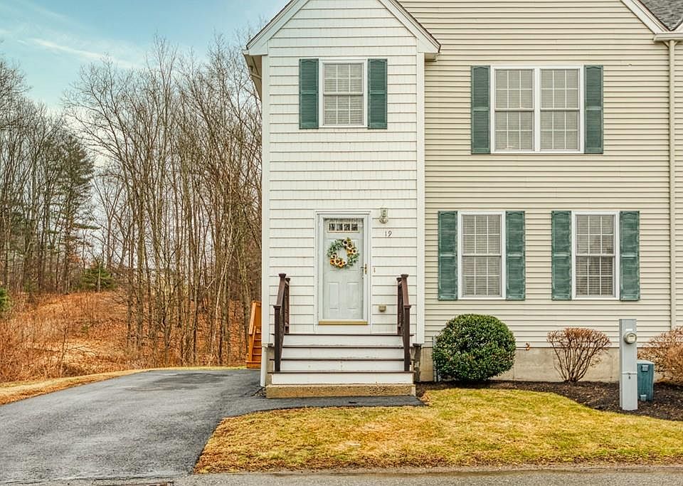 1st image of 19 Lindsays Way #19