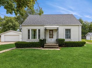 1711 E 24th St, Des Moines, IA 50317