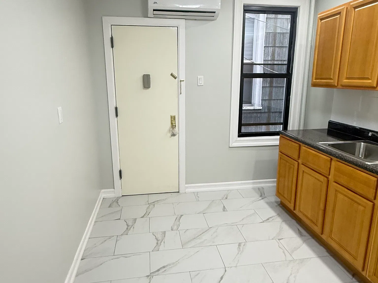 16 Cornell Ave — Photo 1