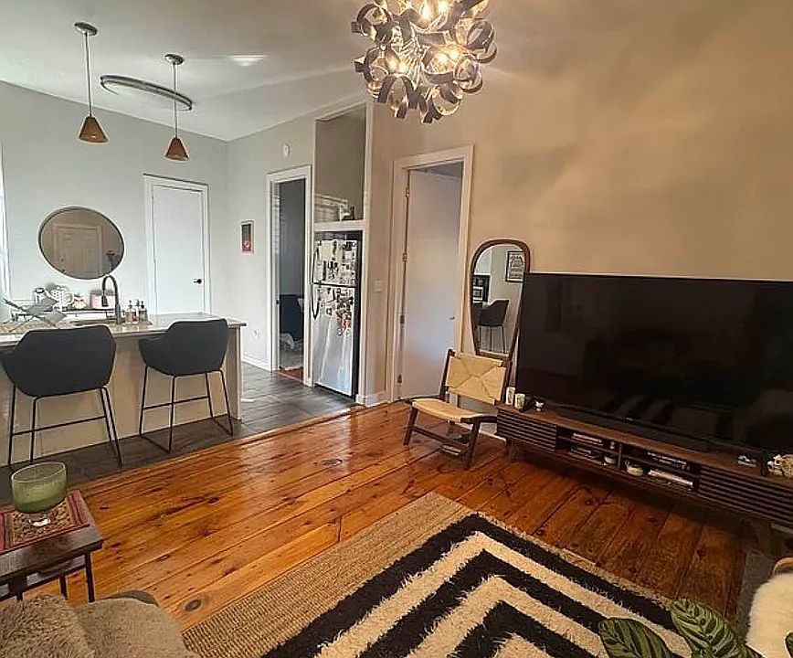 1st image of 220 Roebling St APT 1